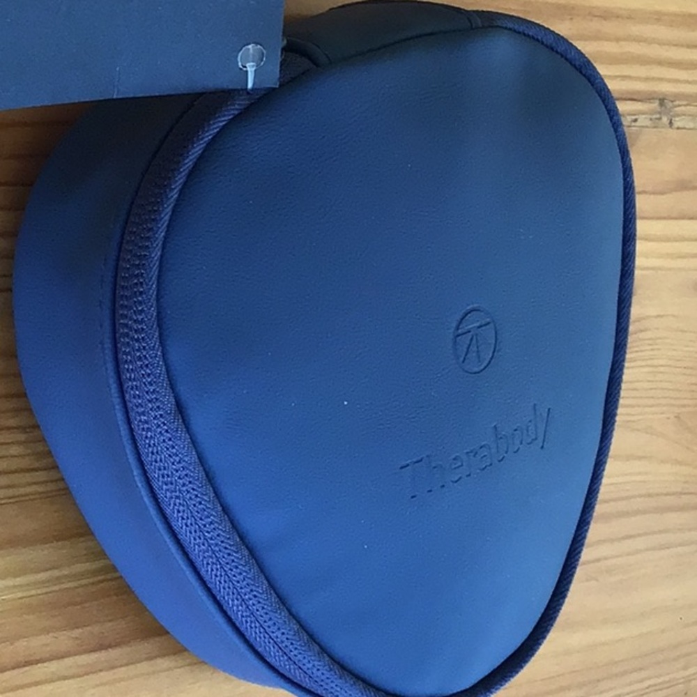 Therabody Blue Toiletry Bag for Men - Picture 3 of 3